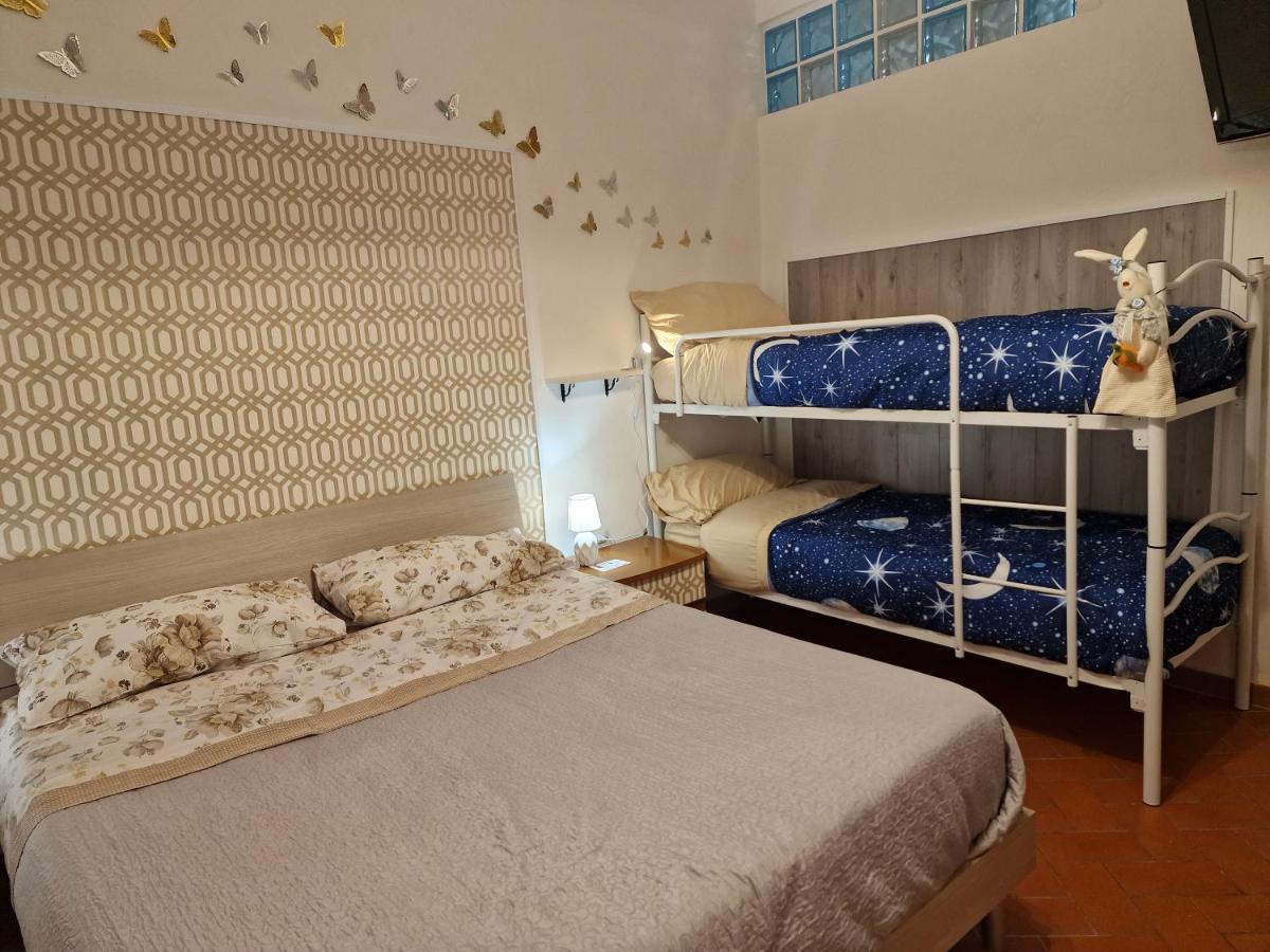 Апартаменты Casa Mille Baci Con Parcheggio Ливорно Экстерьер фото